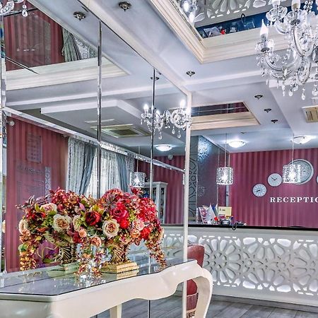 贝伊精品酒店 Kŭrdzhali 外观 照片